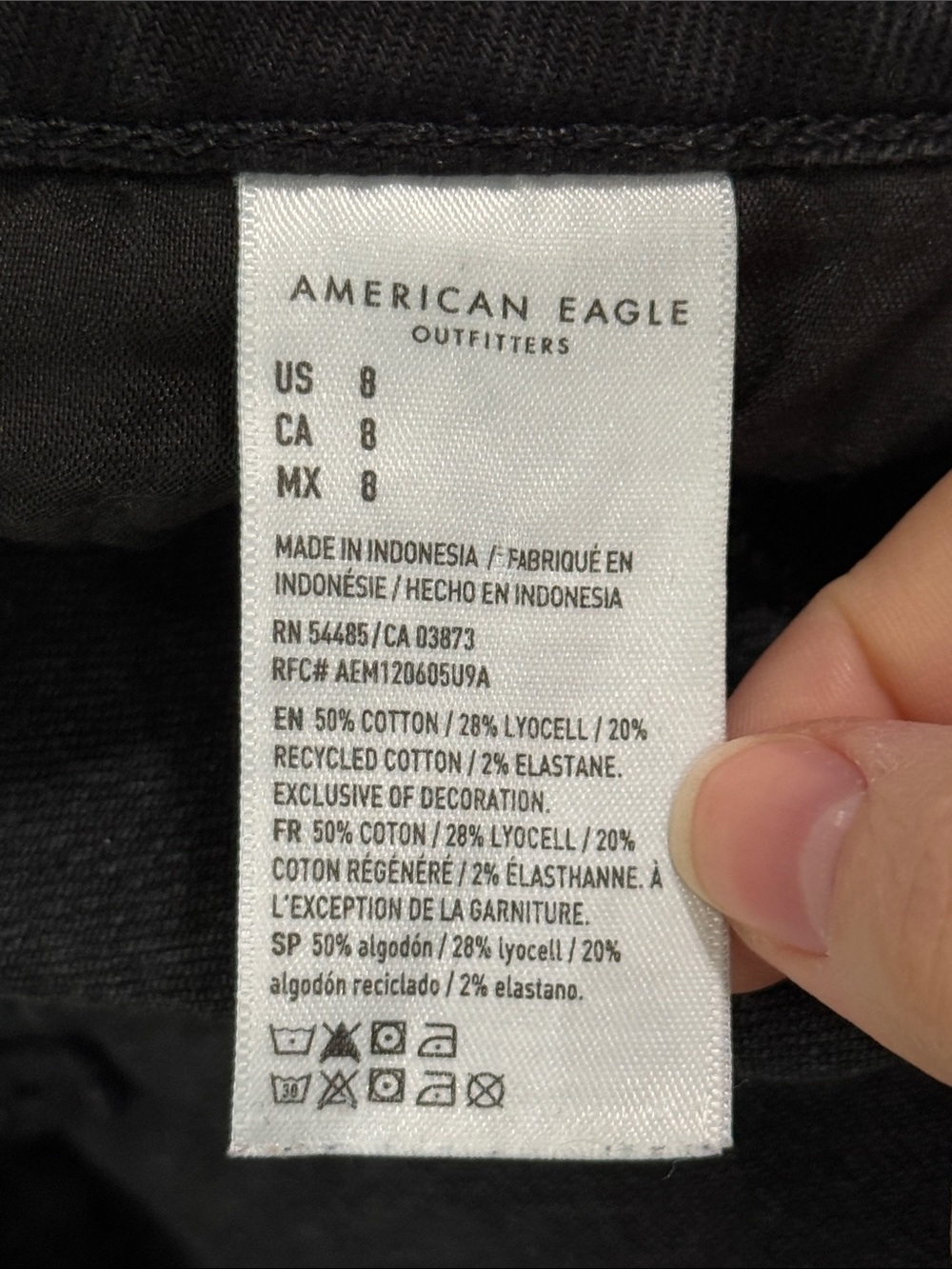 Americal Eagle Mom Raw Hem Hi-Waisted Cuffed Stretch Black Denim Shorts size 8 - Picture 10 of 11